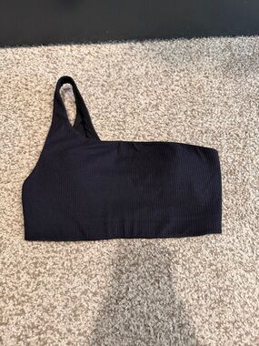 lululemon athletica One-Shoulder Ribbed Sports Bra in Black